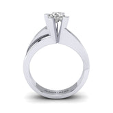 Gabriano Lares 4 tırnaklı tektaş yüzük; GIA-HRD sertifikalı yuvarlak pırlanta ve beyaz altın montürün yandan görünüşü